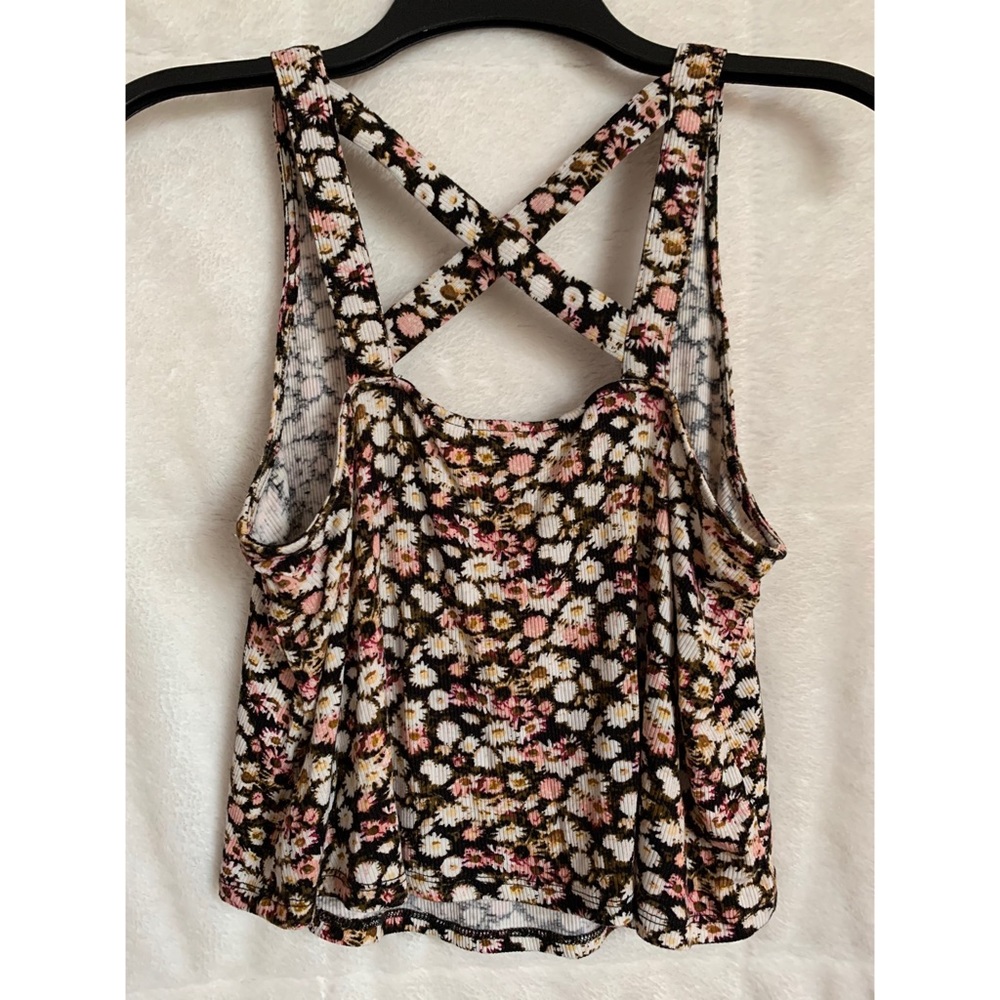 Floral Crop Top - Picture 3 of 3
